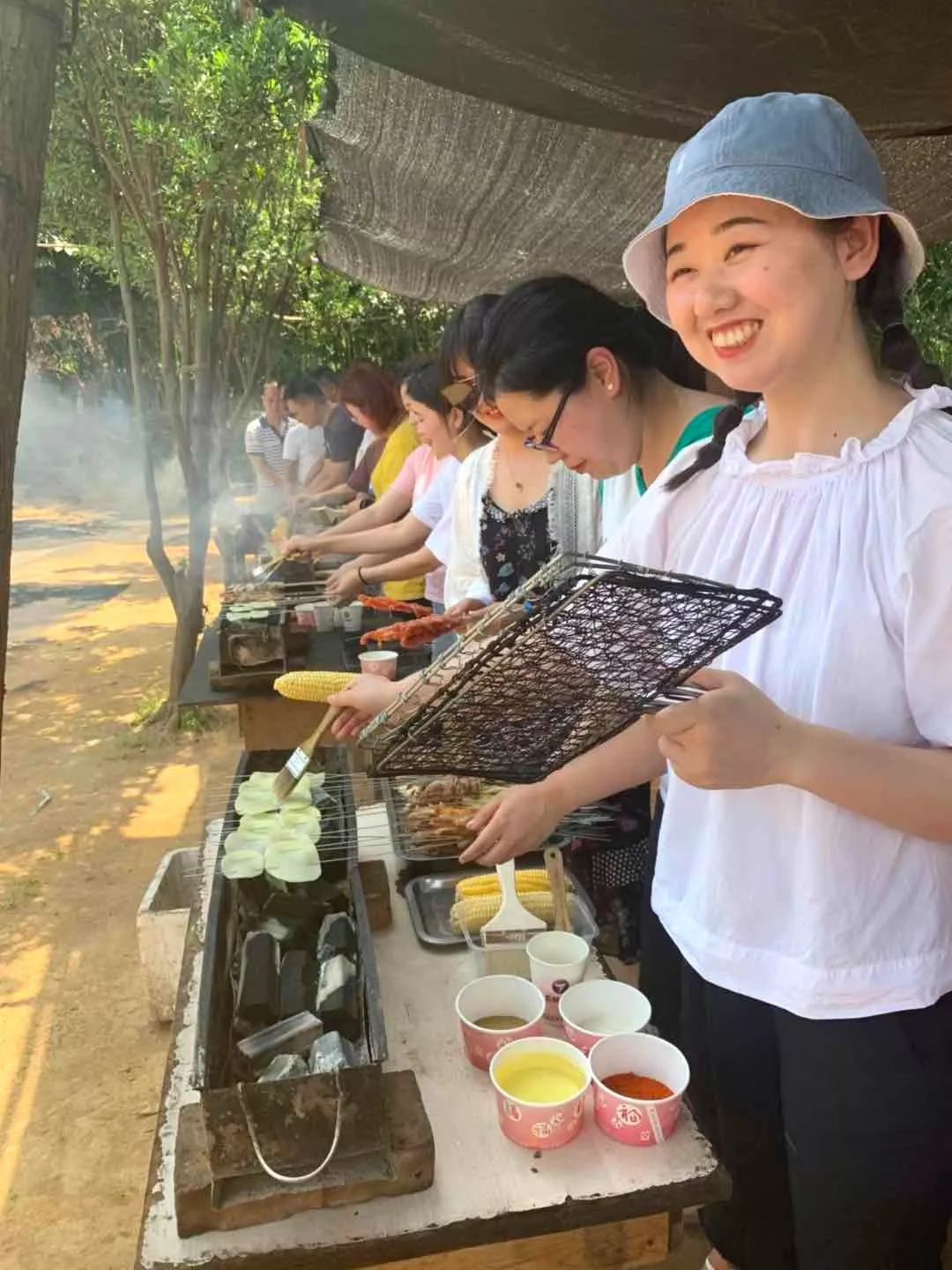 凯时娱乐团建 | 打卡后官湖湿地公园，顶住高温出来烧烤的都是真爱呀~